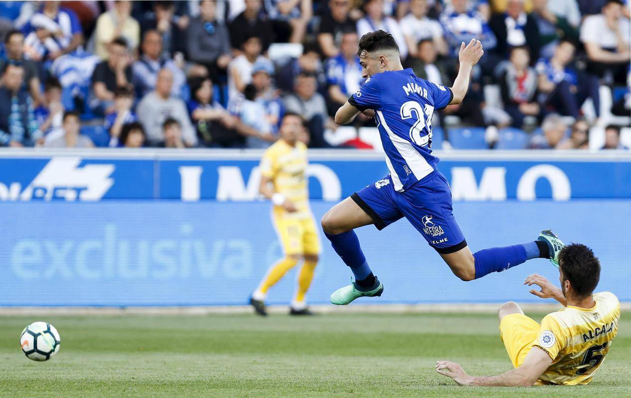 阿拉维斯逆袭成功，大破对手防守的简单介绍