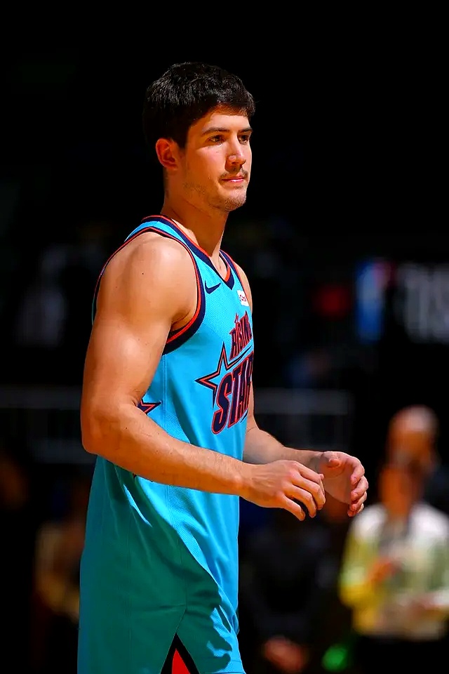 希腊球队被淘汰出局，球迷心痛不已的简单介绍