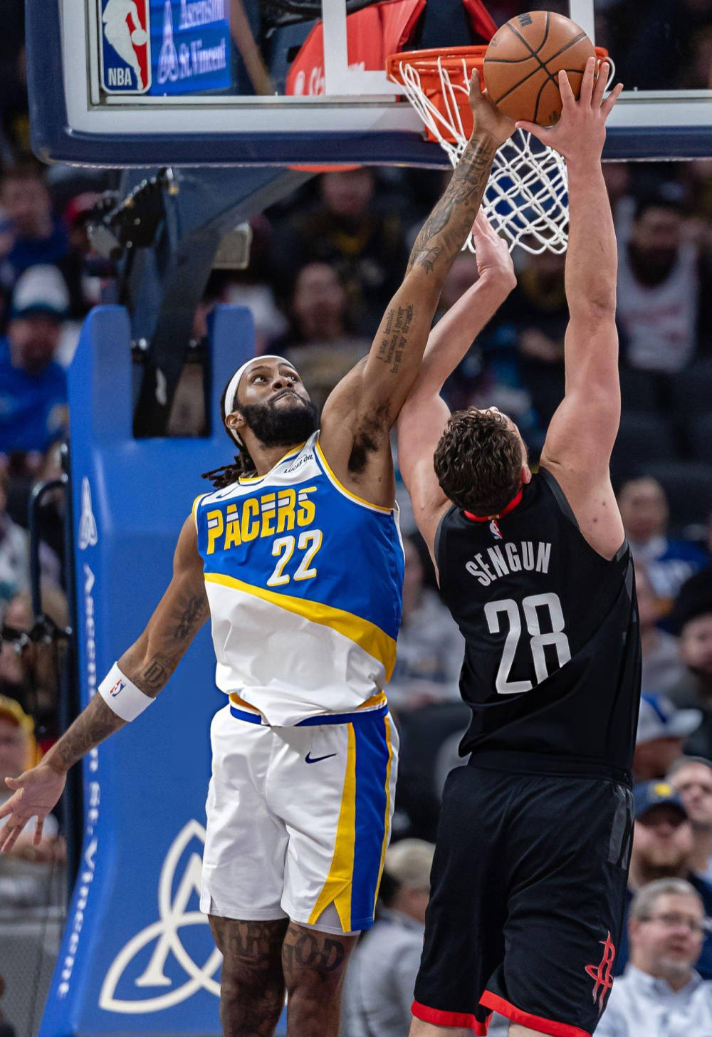 火箭硬仗取胜步行者，克莱在奥运周期关键战接管比赛